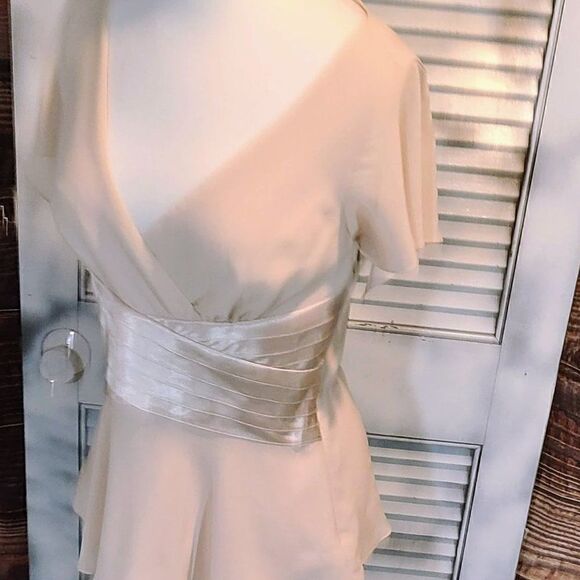 CLiz Claiborne Sz 4 Dressy Criss Cross Blouse - Picture 2 of 10